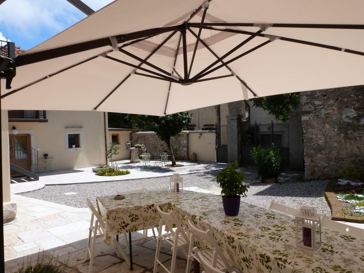 Bed & Breakfast Barbara Borgo Grotta Gigante Exterior photo
